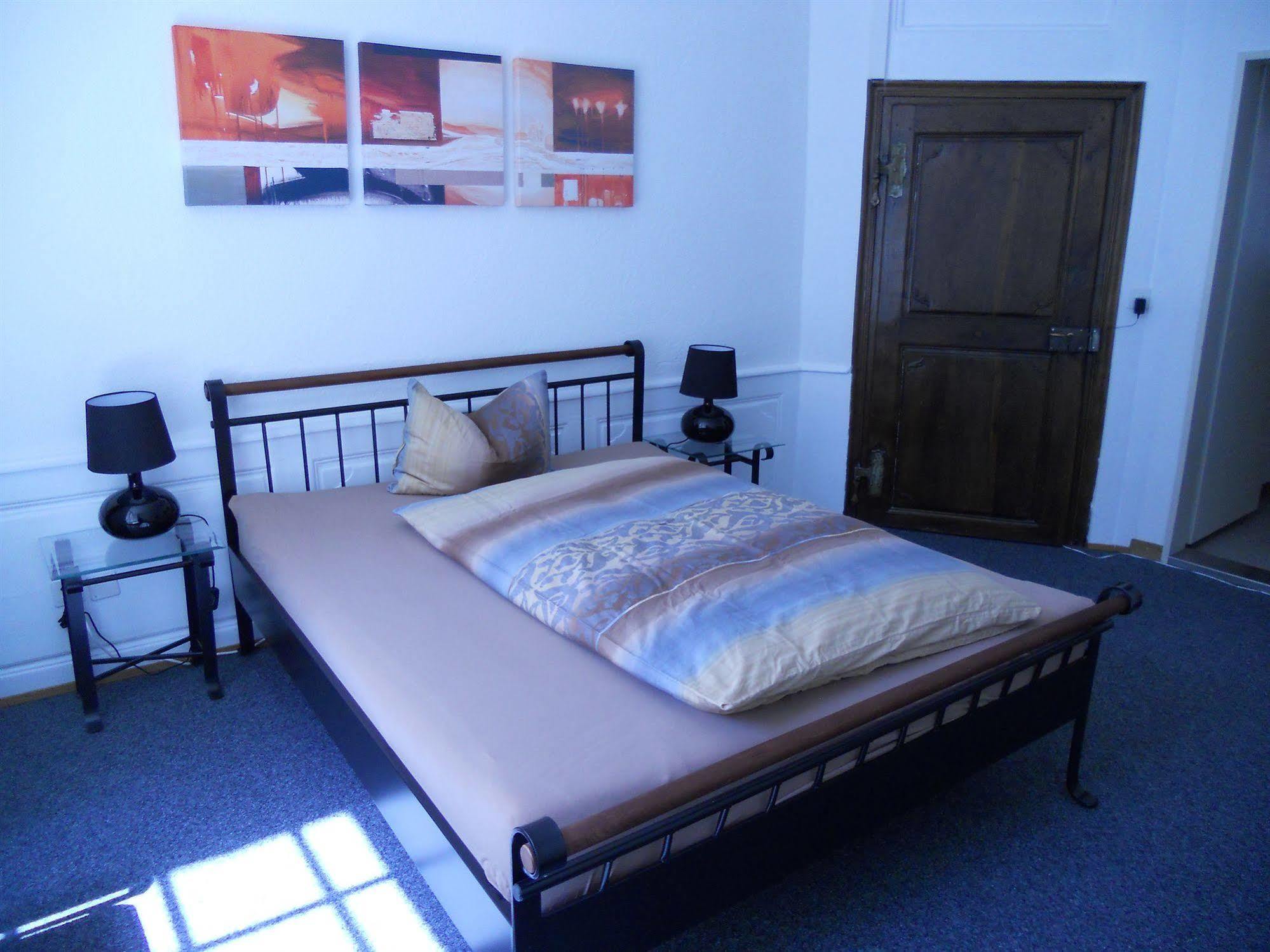Zunfthaus Zu Wirthen Hotel โซโลทูร์น ภายนอก รูปภาพ